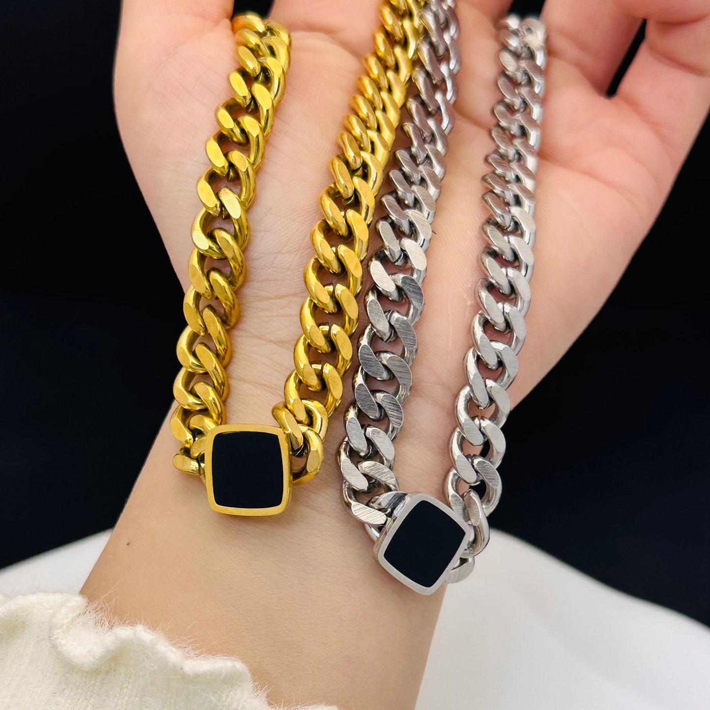 European and American personality exaggerated titanium steel thick chain necklace niche versatile black square clavicle chain necklace female summer does not fade