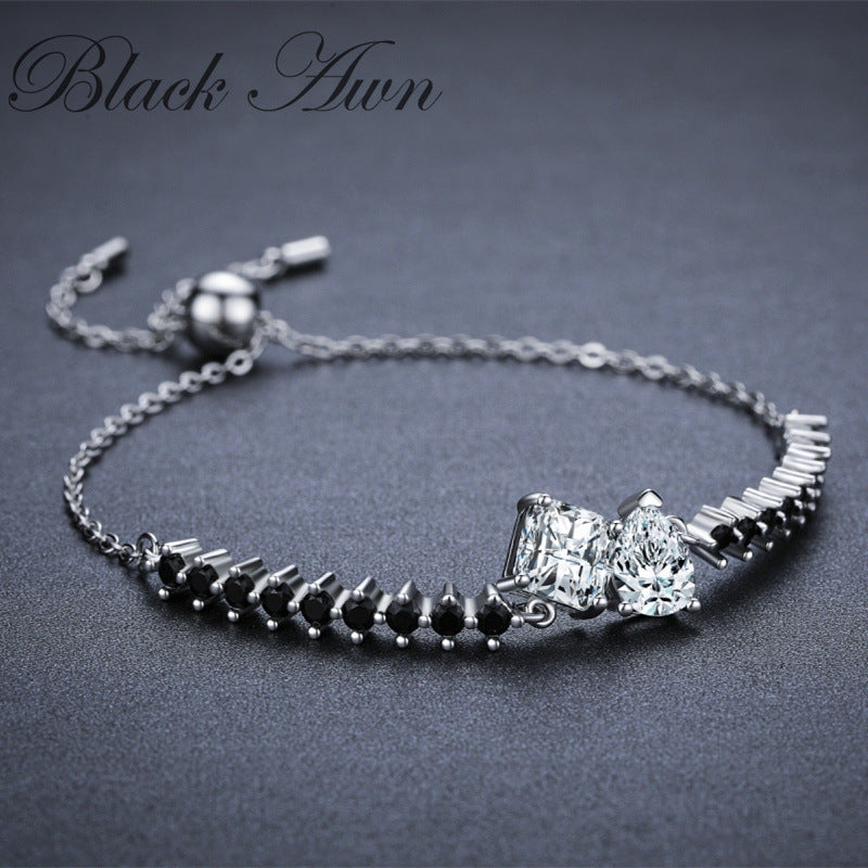 Fashionable women's diamond bracelet