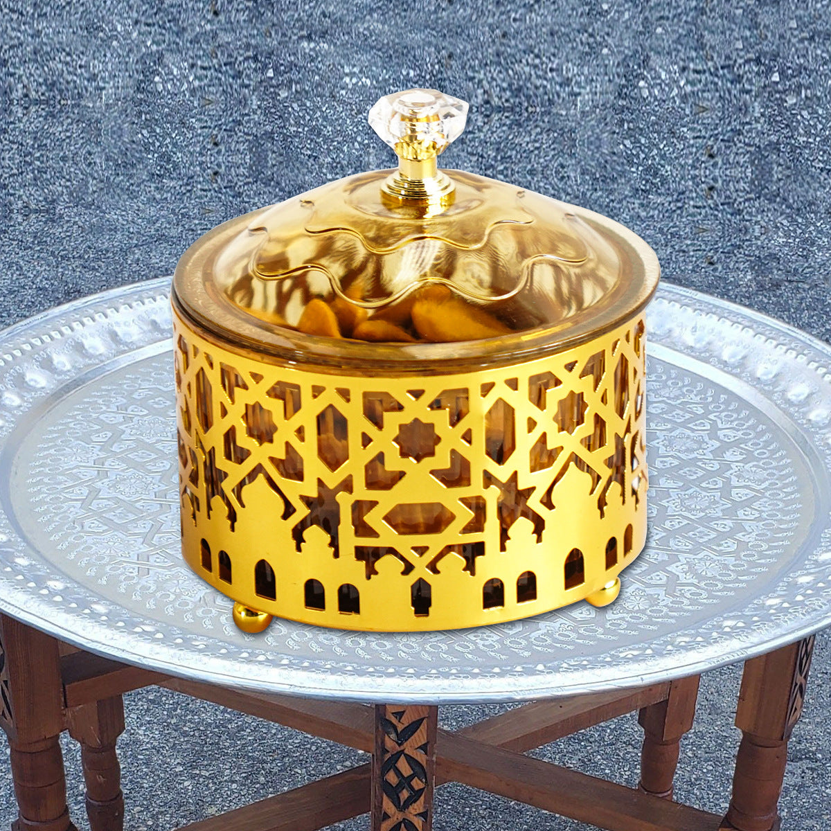 Golden luxurious Eid al-Fitr tray