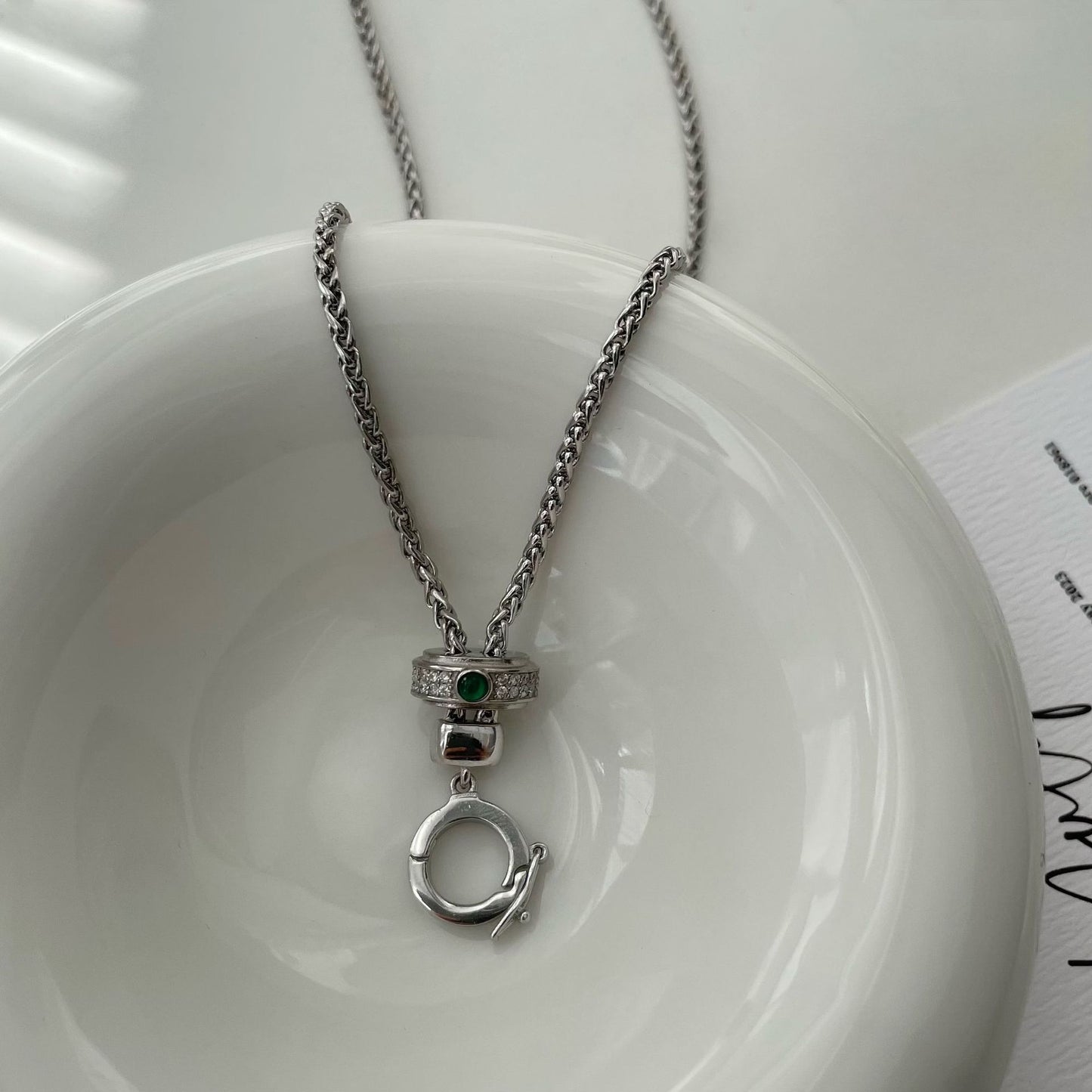 Light luxury sterling silver necklace